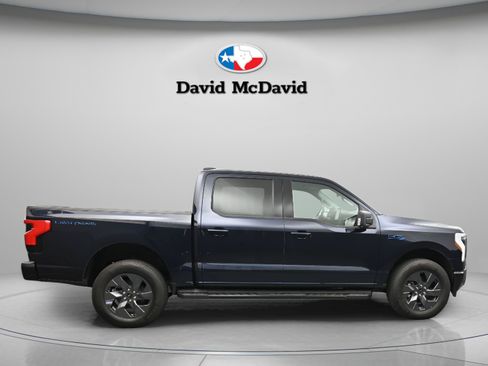 Used 2025 Ford F150 Lightning Flash AWD/4WD image 9