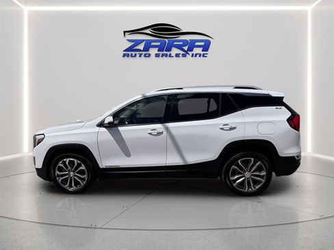 Used 2021 GMC Terrain SLT image 3