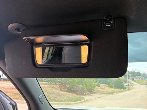 Used 2024 Chevrolet Traverse RS image 24