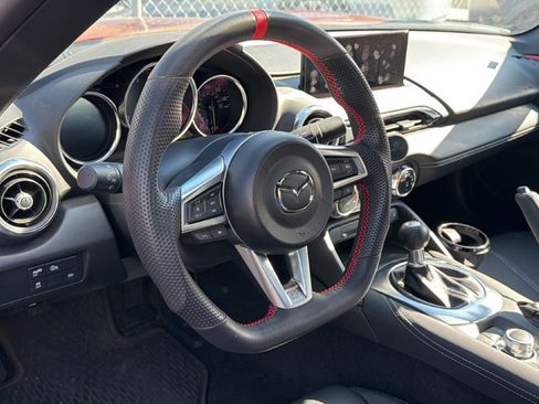 Used 2024 MAZDA MX-5 Miata Grand Touring RWD image 30
