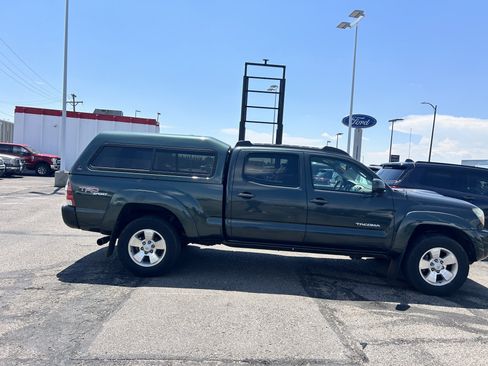 Used 2011 Toyota Tacoma 4x4 Double Cab w/ TRD Sport Pkg w/JBL Audio image 6