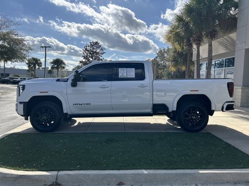 Used 2024 GMC Sierra 2500 AT4 w/ AT4 Premium Plus Package image 8
