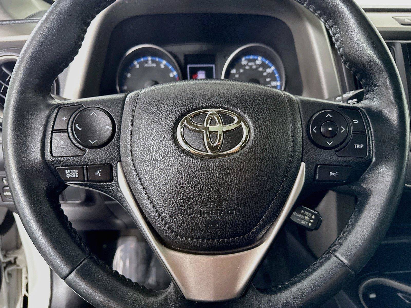 Used 2018 Toyota RAV4 XLE FWD image 15