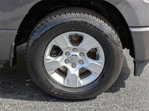 Used 2019 RAM 1500 Big Horn image 10