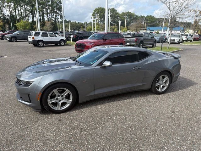 Used 2020 Chevrolet Camaro LT RWD image 11