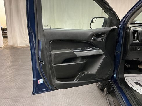 Used 2020 Chevrolet Colorado LT AWD/4WD image 19