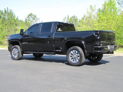 Used 2023 Chevrolet Silverado 2500 Custom image 7