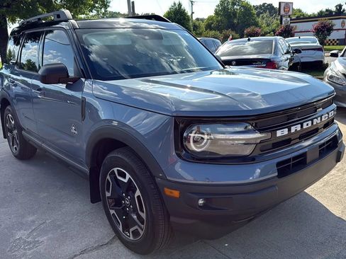 Used 2024 Ford Bronco Sport Outer Banks w/ Tech Package AWD/4WD image 7