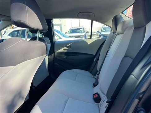 Used 2022 Toyota Corolla LE image 13