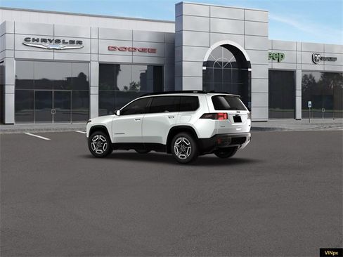 New 2026 Jeep Cherokee Laredo image 4