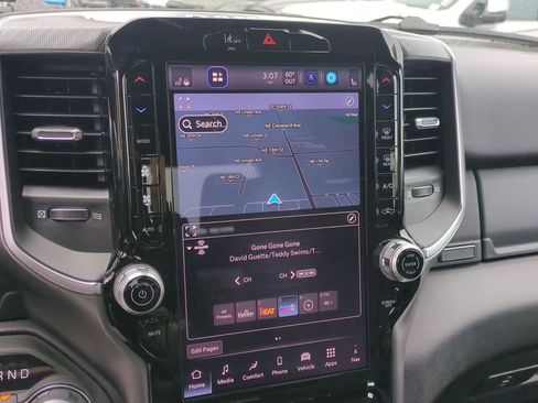 New 2026 RAM 1500 4x4 Crew Cab image 19