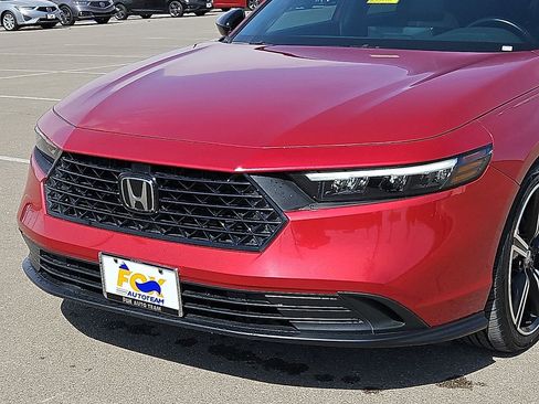 Used 2024 Honda Accord Sport image 7