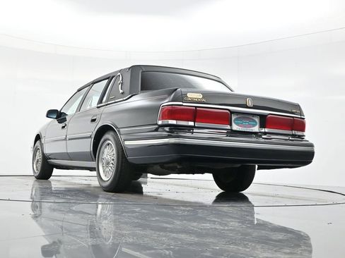 Used 1990 Lincoln Continental Signature image 42