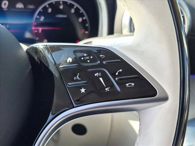 Used 2026 Mercedes-Benz Maybach SL 680 image 13