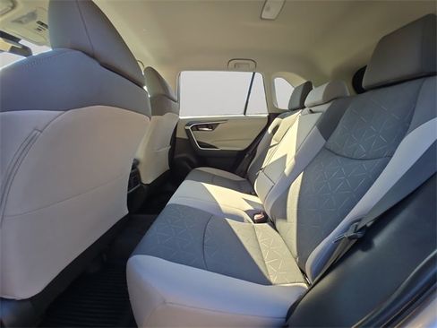 Certified 2022 Toyota RAV4 XLE image 12
