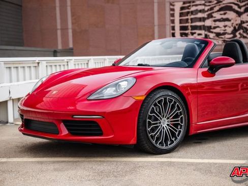 Used 2017 Porsche 718 Boxster S RWD image 57