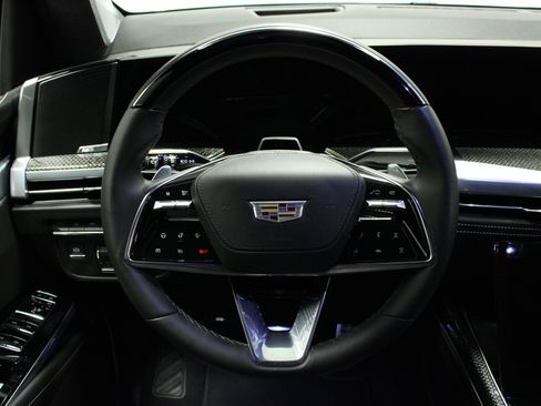 Used 2025 Cadillac Escalade V image 26