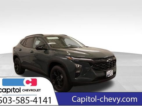 New 2026 Chevrolet Trax LT w/ Driver Confidence Package FWD image 1