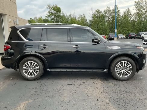 Used 2024 Nissan Armada SL w/ Cargo Package image 4