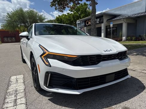 Used 2025 Kia K5 LXS FWD image 2