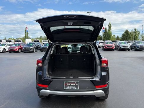 Used 2021 Chevrolet TrailBlazer LT w/ Convenience Package AWD/4WD image 16