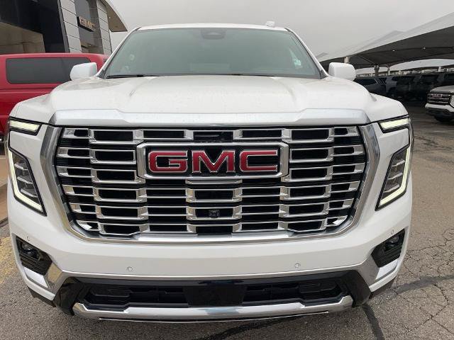 New 2026 GMC Yukon Denali w/ Denali Reserve Package AWD/4WD image 6