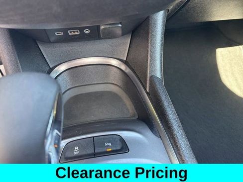 Used 2024 Chevrolet Malibu LT image 25
