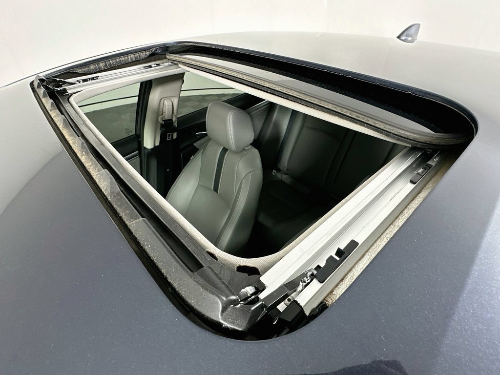Used 2016 Honda Civic Touring image 22