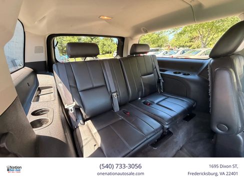 Used 2014 Chevrolet Suburban LT w/ Luxury Package AWD/4WD image 18