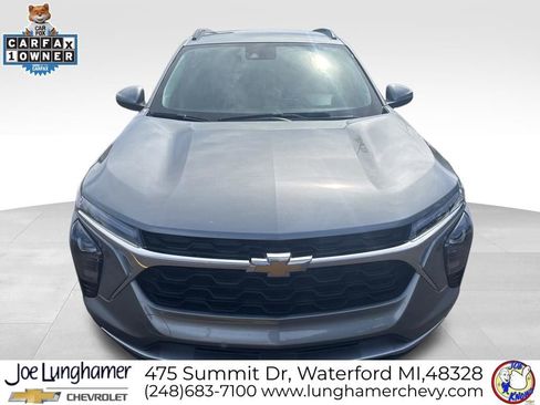 Used 2025 Chevrolet Trax LT w/ Driver Confidence Package FWD image 9