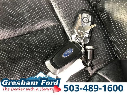 Certified 2022 Ford F350 Lariat w/ Tremor Off-Road Package AWD/4WD image 35