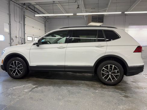 Used 2021 Volkswagen Tiguan SE image 13