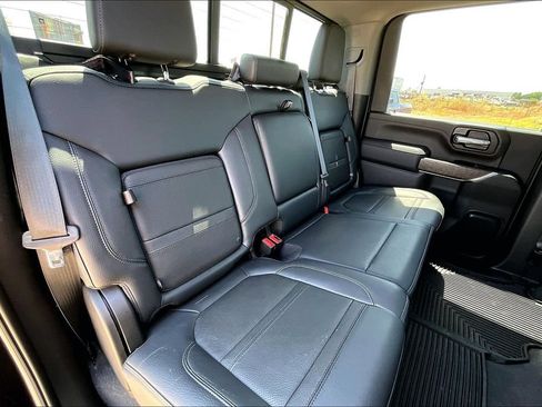 Used 2022 GMC Sierra 2500 Denali w/ Denali Ultimate Package AWD/4WD image 33