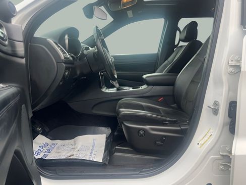 Used 2019 Jeep Grand Cherokee Altitude image 20