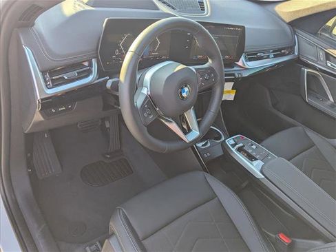 Used 2026 BMW X1 xDrive28i w/ Technology Package AWD/4WD image 3