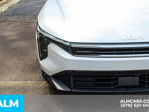 Used 2025 Kia K4 FWD image 12