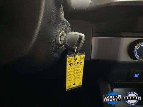 Used 2022 Toyota Tacoma SR image 38