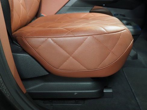 Used 2024 BMW iX xDrive50 w/ Sport Package image 81