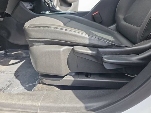 Used 2024 Buick Encore GX Preferred FWD image 27