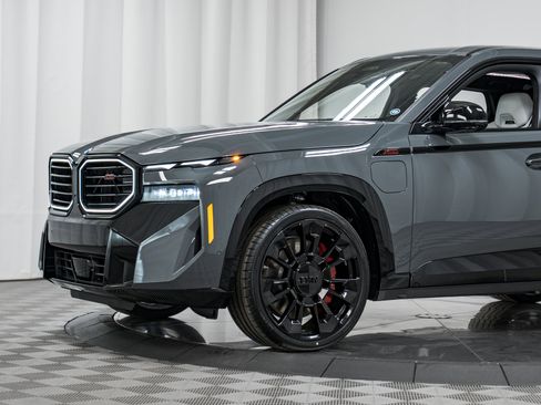 New 2026 BMW XM Label Red image 33