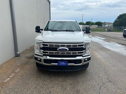 Used 2024 Ford F250 XLT w/ FX4 Off-Road Package AWD/4WD image 2
