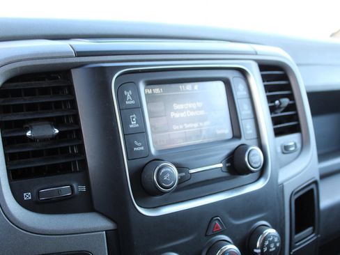 Used 2017 RAM 1500 Express RWD image 25
