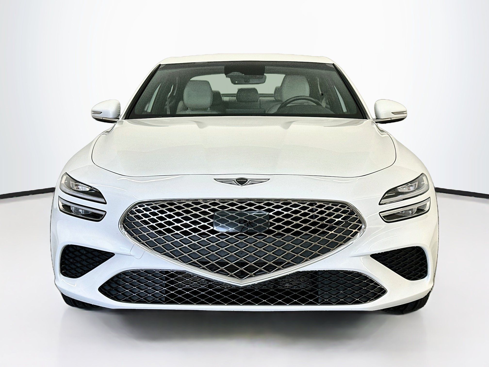 Used 2025 Genesis G70 2.5T AWD/4WD image 2