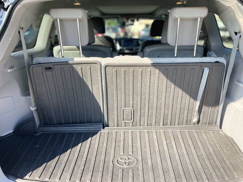 Used 2015 Toyota Highlander Limited Platinum AWD/4WD image 14