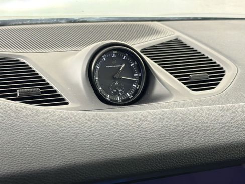 Certified 2024 Porsche Cayenne Coupe image 23