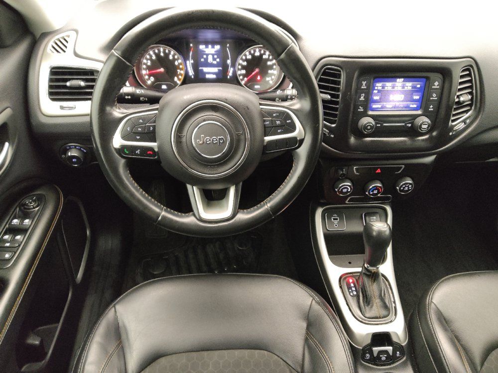 Used 2018 Jeep Compass Latitude FWD image 22