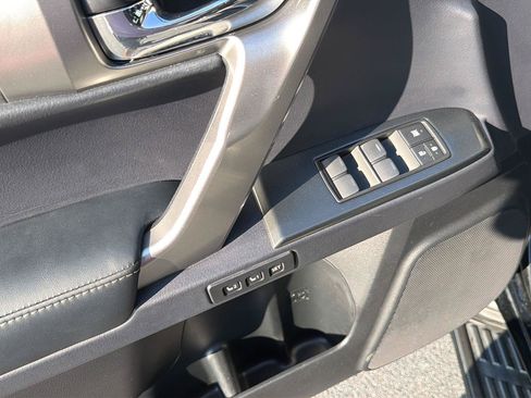 Certified 2023 Lexus GX 460 Premium AWD/4WD image 34