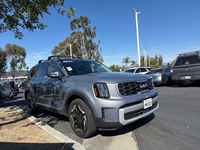 Used 2024 Kia Telluride S w/ S Sunroof Package