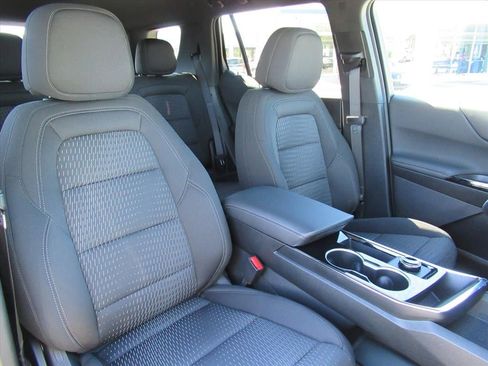 New 2026 Chevrolet Equinox LT image 8