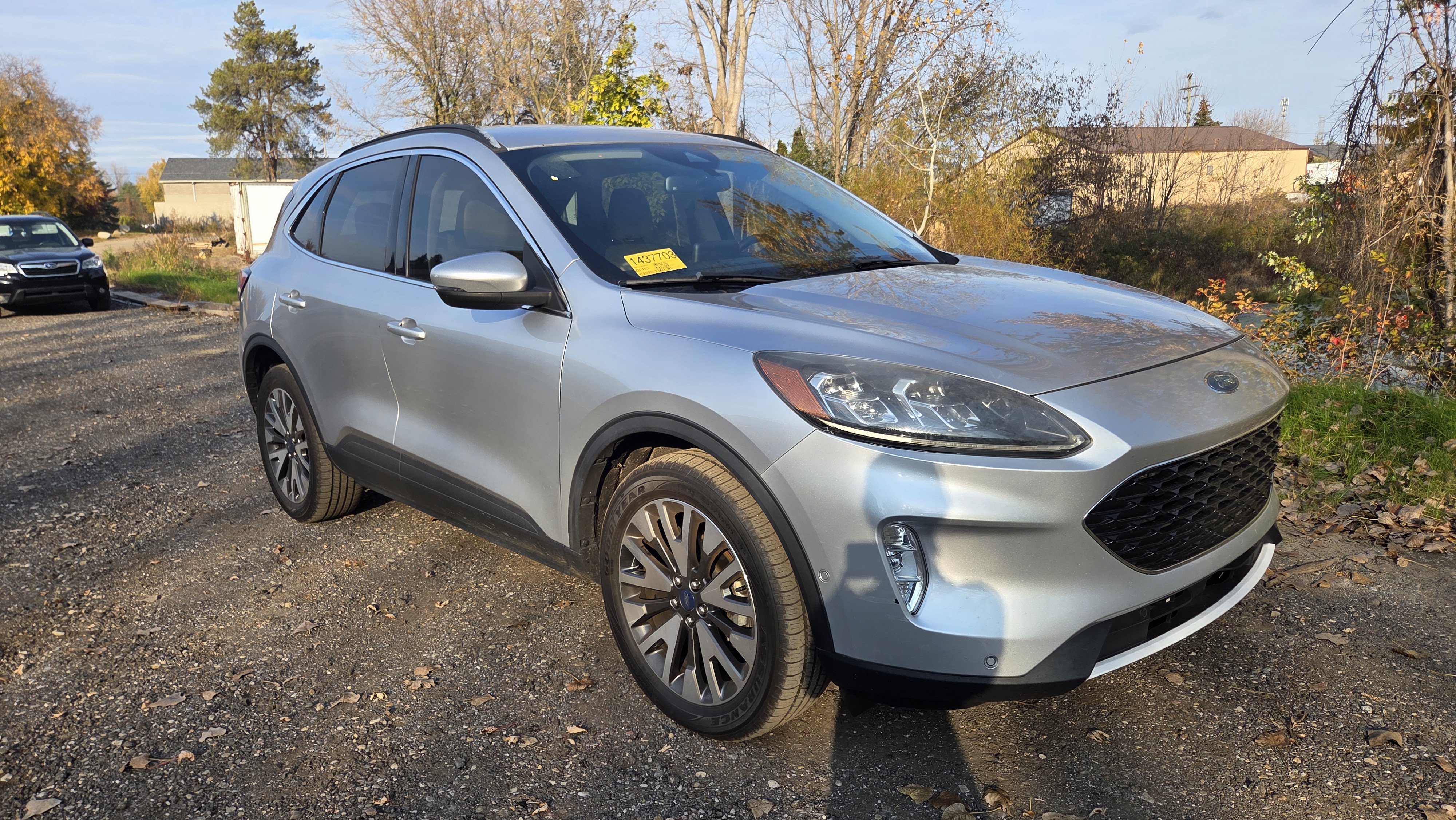 Used 2020 Ford Escape Titanium AWD/4WD image 3